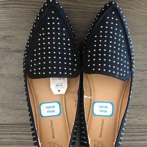 Black silver stud flats slip on shoes 8 1/2 8.5 wide